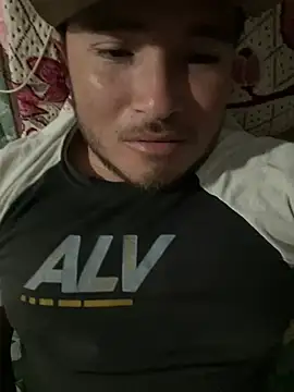 gallisky75 online show from April 9, 2026, 2:44 am