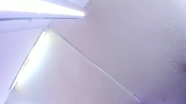 Amy Kiitty  online show from October 14, 2025, 12:28 pm