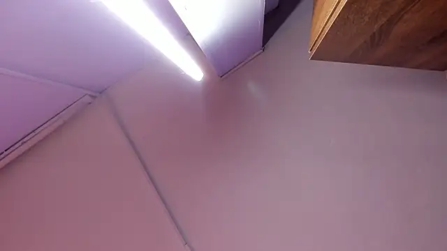 Amy Kiitty  online show from October 17, 2025, 1:14 pm