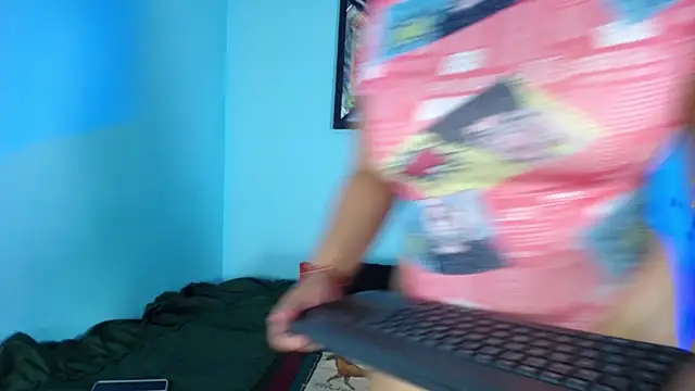 Iivana 19 online show from November 8, 2025, 4:18 pm