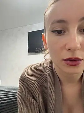 Snapshot of viviandaimond1 chatting on October 11, 2025, 4:27 pm viviandaimond1 online show from October 11, 2025, 4:27 pm