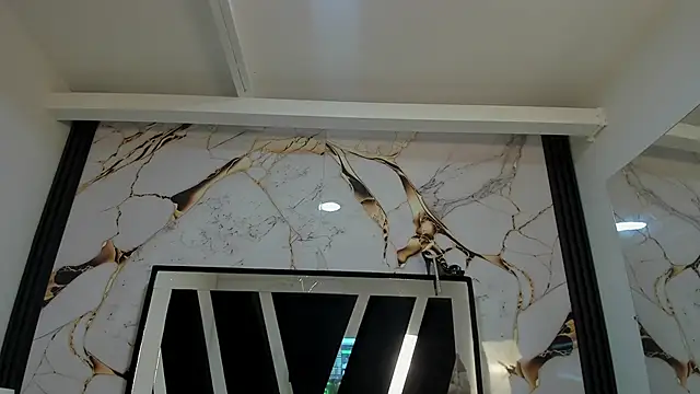 KarinaSimonz online show from October 21, 2025, 7:14 pm