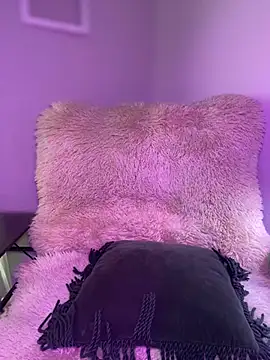 GoldieBakeman online show from February 10, 2026, 5:06 pm