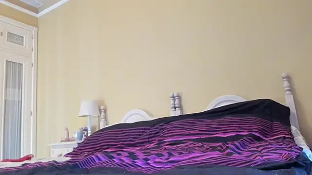 nycole new online show from October 5, 2025, 6:34 am