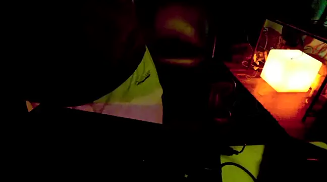 Snapshot of Pressure69mee chatting on February 7, 2025, 2:04 pm Pressure69mee online show from February 7, 2025, 2:04 pm