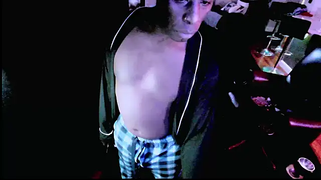 Snapshot of Pressure69mee chatting on March 19, 2025, 11:03 pm Pressure69mee online show from March 19, 2025, 11:03 pm