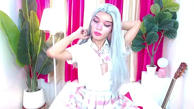 Notaestheticallykylinee online show from June 17, 2026, 2:25 am