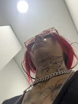 Snapshot of Kuromi_LS chatting on October 9, 2025, 7:01 pm Kuromi LS online show from October 9, 2025, 7:01 pm