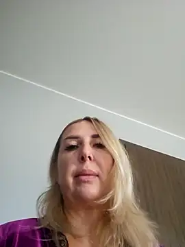 MariaRichi  online show from November 13, 2025, 7:51 am