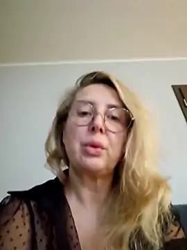 MariaRichi  online show from February 10, 2026, 7:45 am