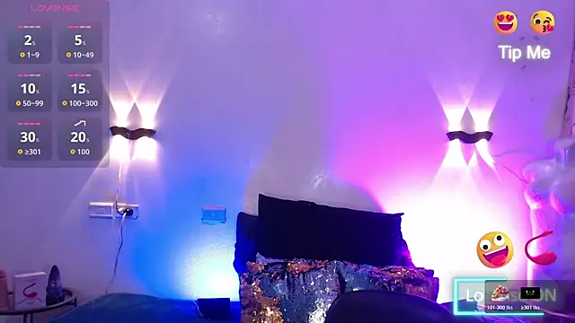 Emili Roux online show from November 11, 2025, 12:27 pm