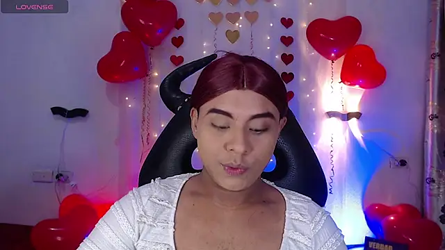 Emili Roux online show from February 12, 2026, 6:25 pm