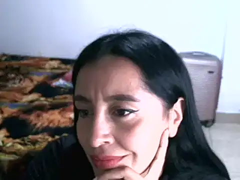 hailey85 online show from December 6, 2024, 9:46 pm