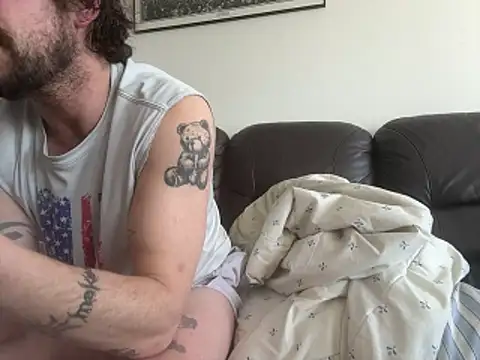 Snapshot of mackshaft4711 chatting on February 24, 2026, 2:37 pm mackshaft4711 online show from February 24, 2026, 2:37 pm