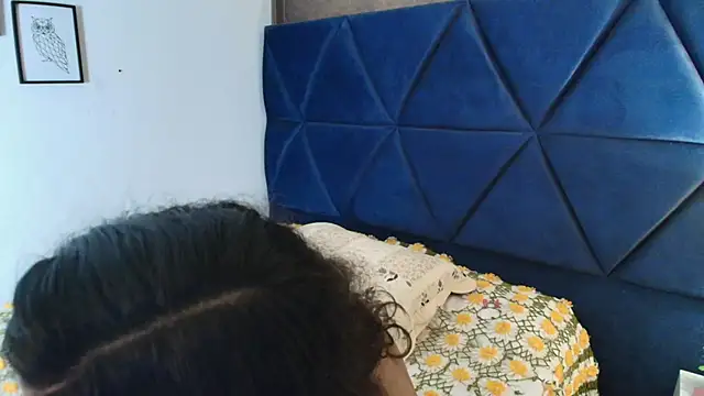 Akane Uwu online show from September 30, 2025, 6:02 pm