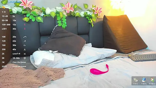 Hannah williams1 online show from January 12, 2025, 3:17 am