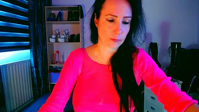 Snapshot of Sebriena chatting on December 2, 2024, 11:23 am Sebriena online show from December 2, 2024, 11:23 am