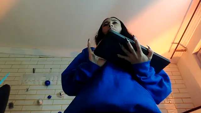 NYX1126 online show from December 18, 2025, 11:38 am