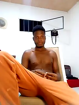 DalianHR33 online show from December 14, 2024, 3:40 am