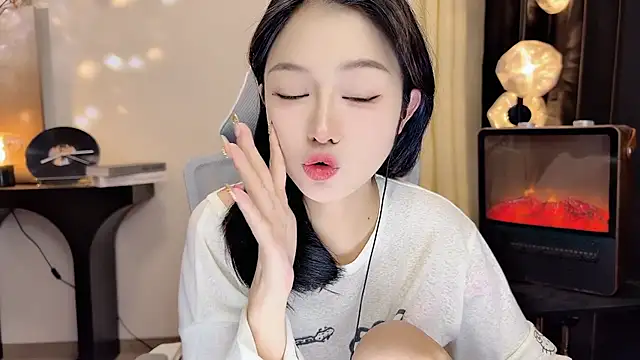 Snapshot of xiaodaibabyy chatting on February 13, 2025, 1:37 pm xiaodaibabyy online show from February 13, 2025, 1:37 pm
