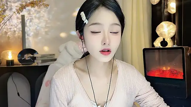 Snapshot of xiaodaibabyy chatting on February 23, 2025, 4:13 pm xiaodaibabyy online show from February 23, 2025, 4:13 pm
