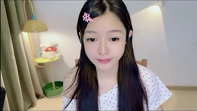 xiaodaibabyy online show from July 8, 2026, 5:45 am