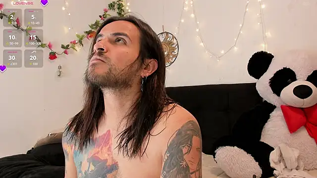 Carlasxdreams online show from October 6, 2025, 11:35 pm