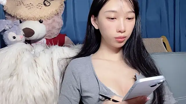 Lili-2 online show from March 30, 2026, 2:18 pm