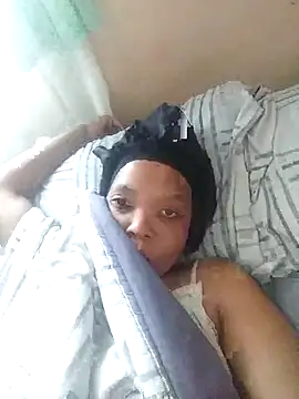 Feathergal69  online show from October 12, 2025, 8:35 am