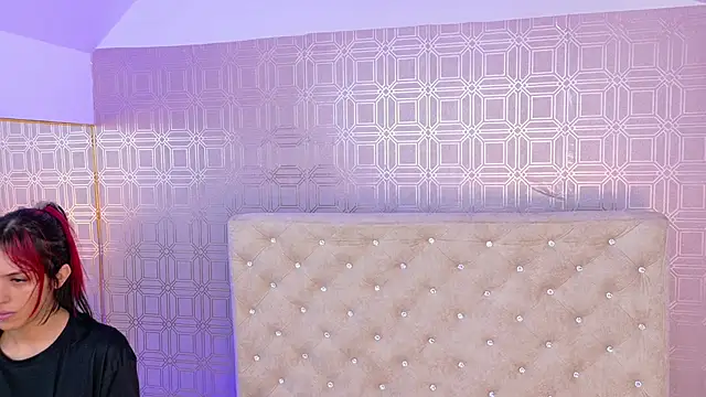 Derieri D online show from November 20, 2025, 7:35 pm