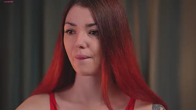 Snapshot of Charmings_054 chatting on February 27, 2026, 4:18 pm Charmings 054 online show from February 27, 2026, 4:18 pm