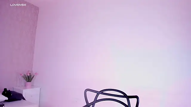 Snapshot of Paige_smith chatting on March 9, 2025, 12:20 pm Paige smith online show from March 9, 2025, 12:20 pm