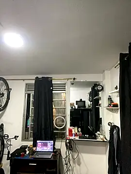 Jestebanano online show from December 5, 2025, 3:59 am