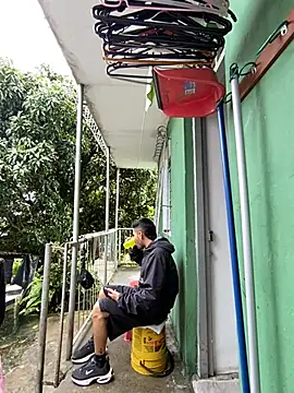 Jestebanano online show from May 14, 2026, 8:04 pm