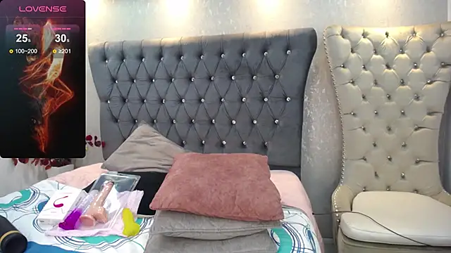 Melodi Roux online show from January 29, 2025, 4:08 pm