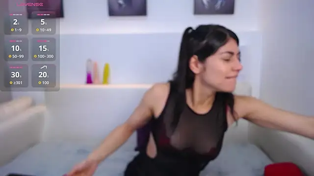 Melodi Roux online show from September 24, 2025, 1:36 pm