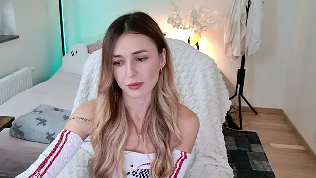 Sophie Enzo online show from January 26, 2025, 11:18 pm