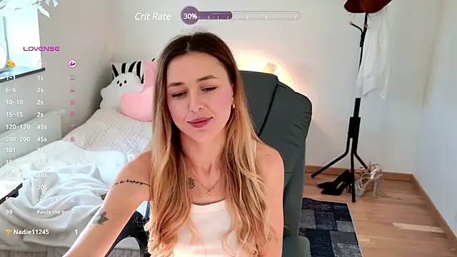 Sophie Enzo online show from February 14, 2025, 8:42 am