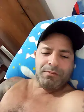 Snapshot of Marciogrei chatting on February 10, 2025, 1:03 am Marciogrei online show from February 10, 2025, 1:03 am