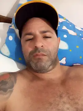 Snapshot of Marciogrei chatting on March 15, 2025, 8:32 pm Marciogrei online show from March 15, 2025, 8:32 pm