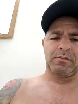 Snapshot of Marciogrei chatting on October 5, 2025, 7:23 pm Marciogrei online show from October 5, 2025, 7:23 pm