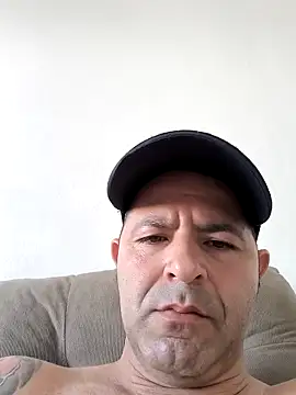 Snapshot of Marciogrei chatting on October 15, 2025, 7:47 pm Marciogrei online show from October 15, 2025, 7:47 pm