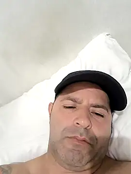 Snapshot of Marciogrei chatting on October 16, 2025, 12:28 pm Marciogrei online show from October 16, 2025, 12:28 pm