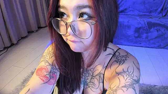Yuriko May online show from January 13, 2025, 7:42 pm