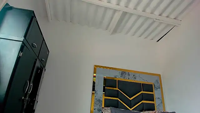 MattDevon online show from October 16, 2025, 12:50 pm