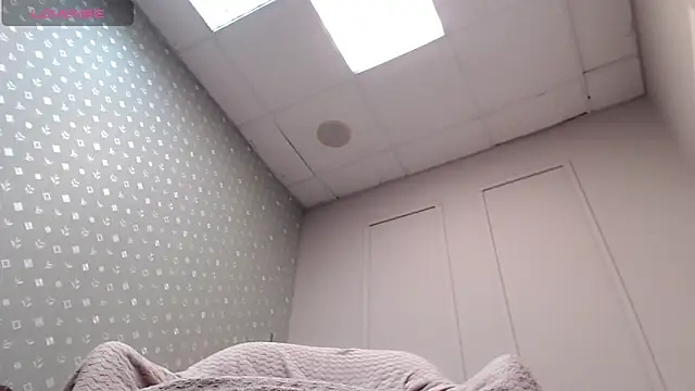 Cutie Erikaa1 online show from March 2, 2026, 5:08 am