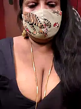 Snapshot of maniisha chatting on December 10, 2024, 5:11 pm maniisha online show from December 10, 2024, 5:11 pm