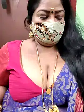 Snapshot of maniisha chatting on December 12, 2024, 8:21 pm maniisha online show from December 12, 2024, 8:21 pm
