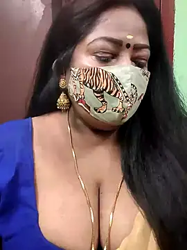 Snapshot of maniisha chatting on January 2, 2025, 9:43 am maniisha online show from January 2, 2025, 9:43 am