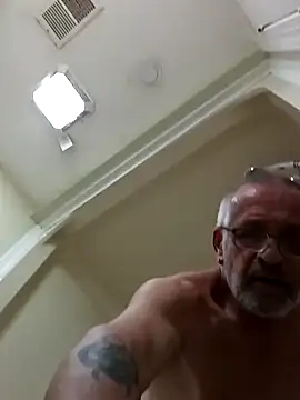 Snapshot of geilerschwanz64 chatting on December 28, 2024, 11:16 pm geilerschwanz64 online show from December 28, 2024, 11:16 pm